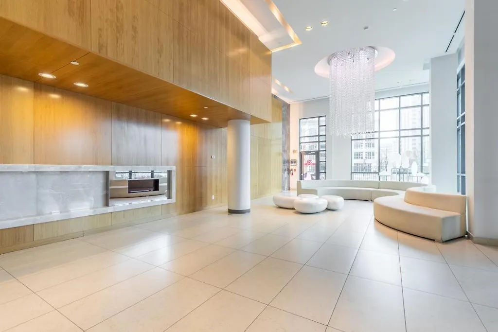Apartment Stunning Top Floor Lake View Studio Near Cn Tower Toronto